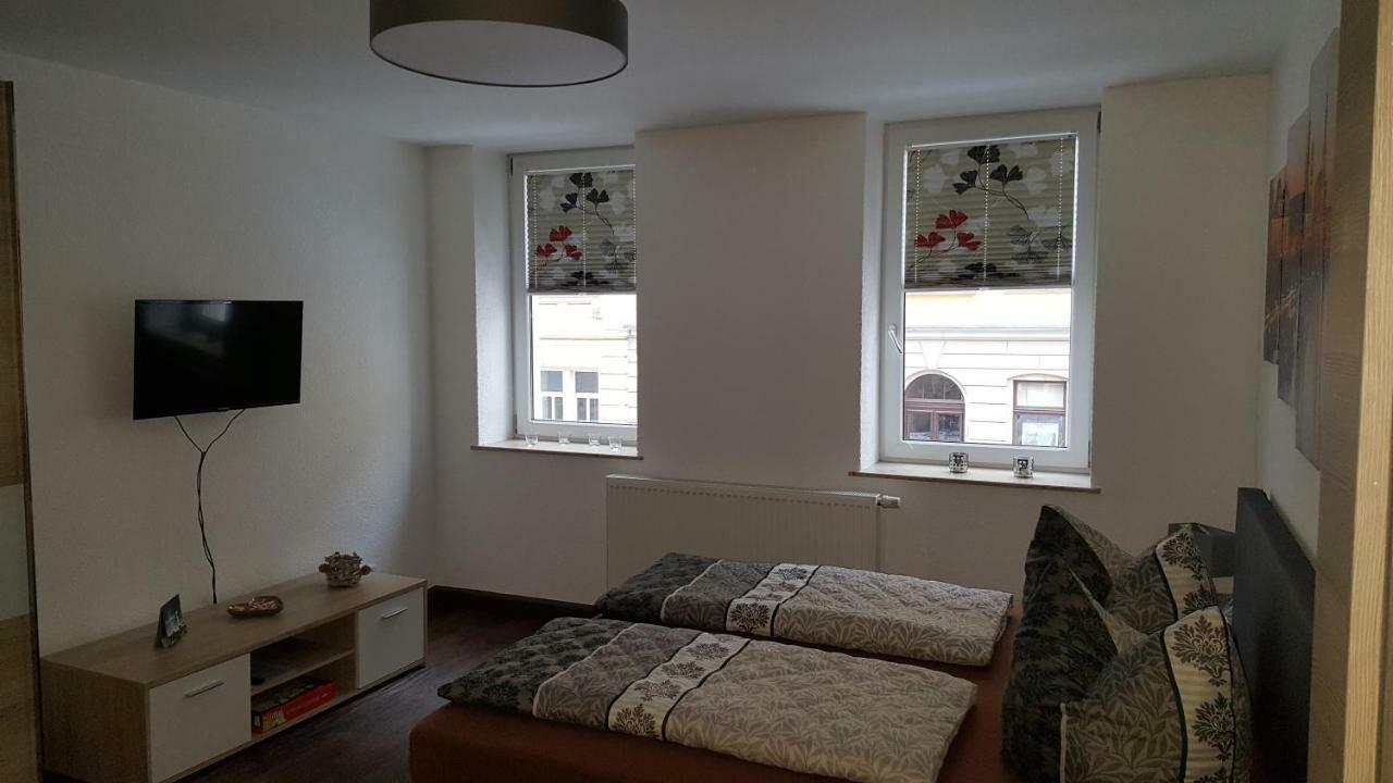 Ferienwohnung Oder Studio Dresden-Neustadt Inkl Parkplatz Mit Balkon Oder Terrasse Exterior photo